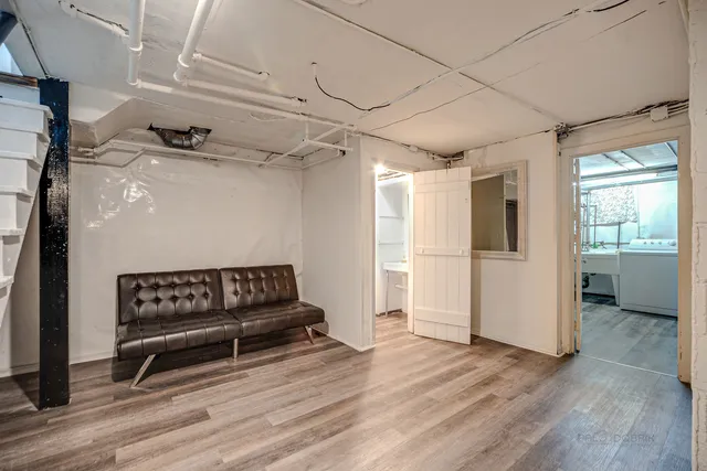 $6,175 | 662 Greenview Place, Lake Forest, IL 60045