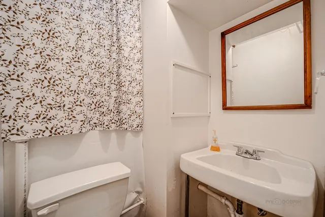 $6,175 | 662 Greenview Place, Lake Forest, IL 60045