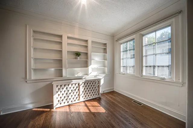 $6,175 | 662 Greenview Place, Lake Forest, IL 60045