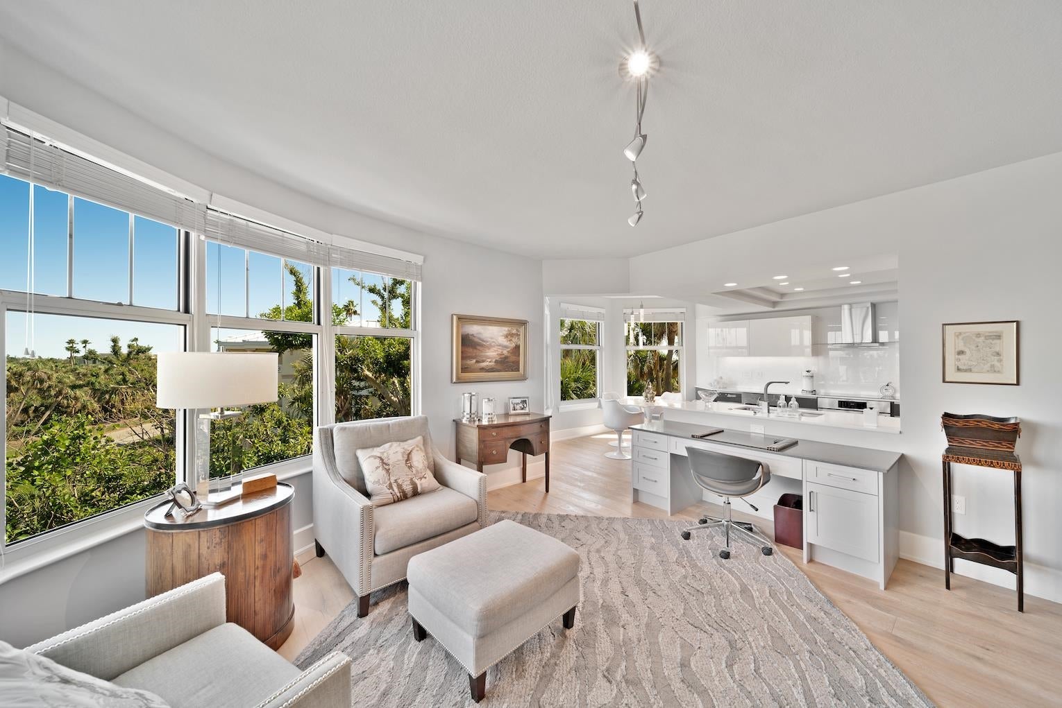 2661 Wulfert Road, Unit 5 Sanibel, FL 33957 - Photo 23 of 50 Gallery Image 23