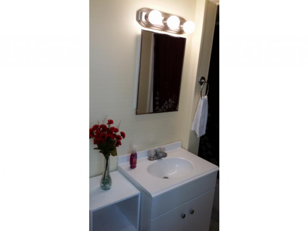 228 North Main Street Rochester, NH 03867 - Photo 20 of 36