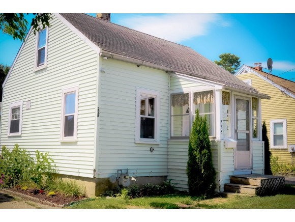 228 North Main Street Rochester, NH 03867 - Photo 23 of 36