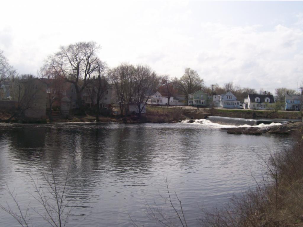 228 North Main Street Rochester, NH 03867 - Photo 33 of 36