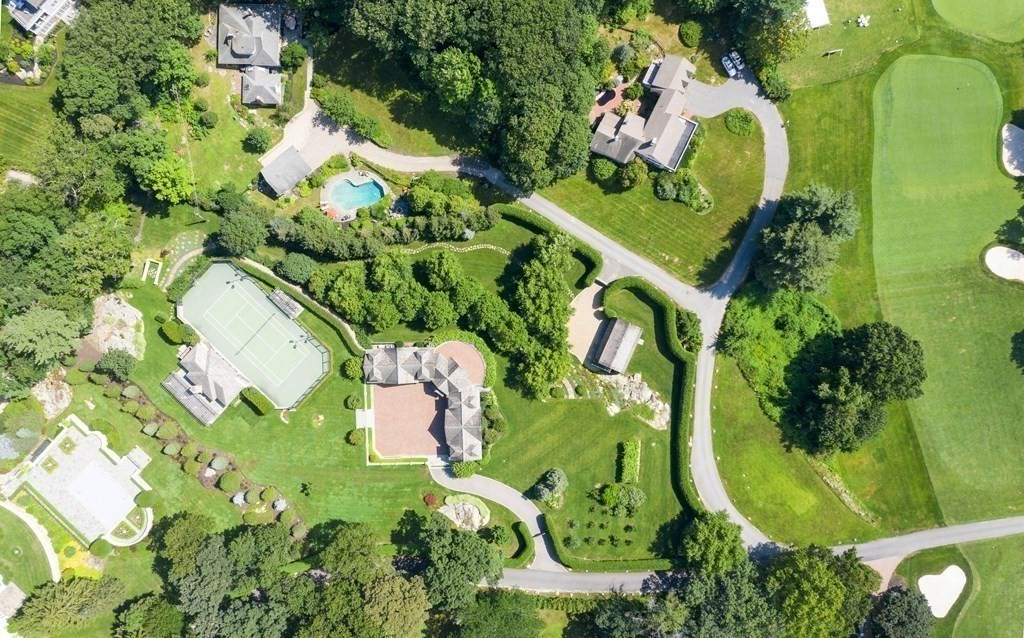 297 Meadowbrook Road Weston, MA 02493 - Photo 8 of 42 Gallery Image 8