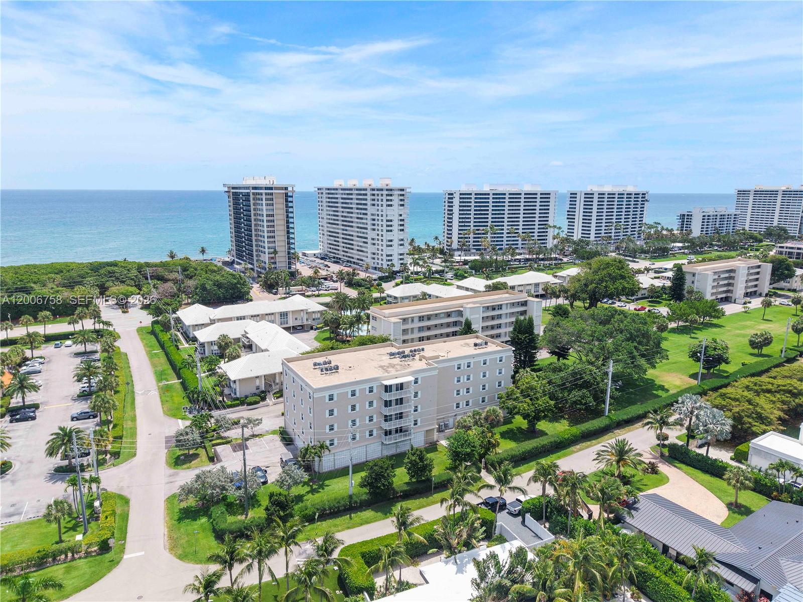 950 De Soto Road, Unit 3C Boca Raton, FL 33432 - Photo 3 of 41