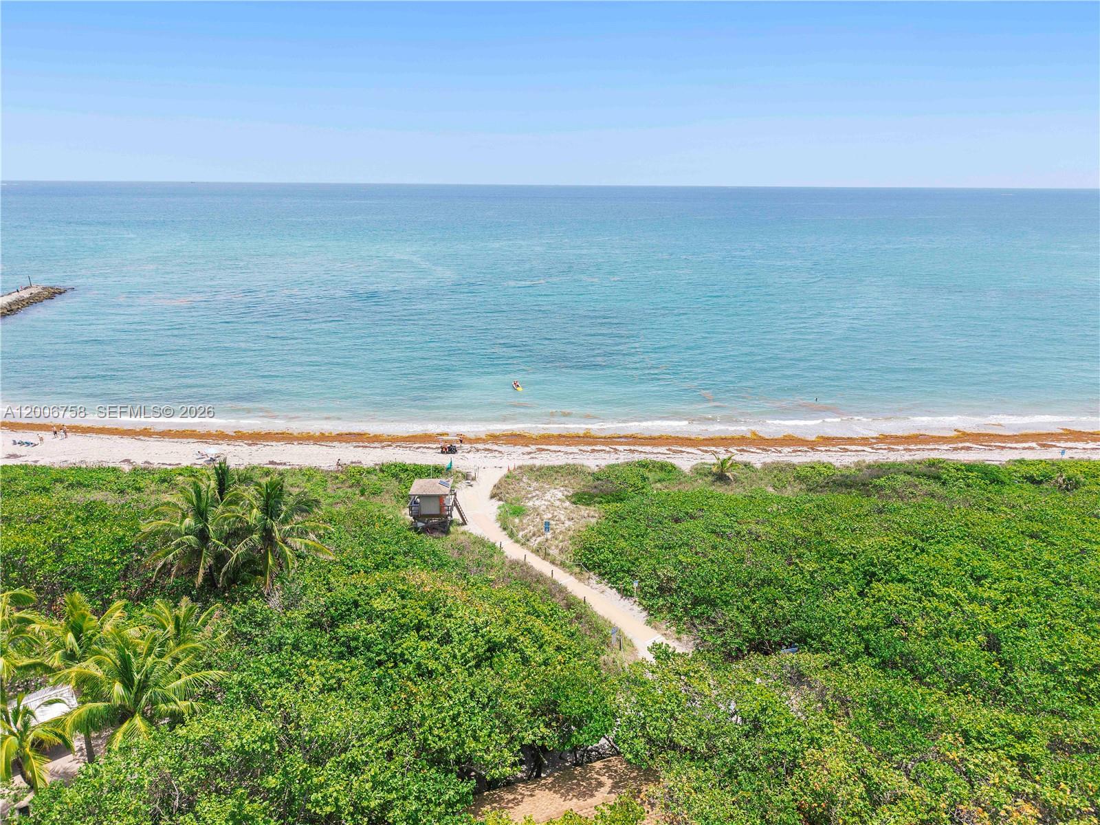950 De Soto Road, Unit 3C Boca Raton, FL 33432 - Photo 36 of 41