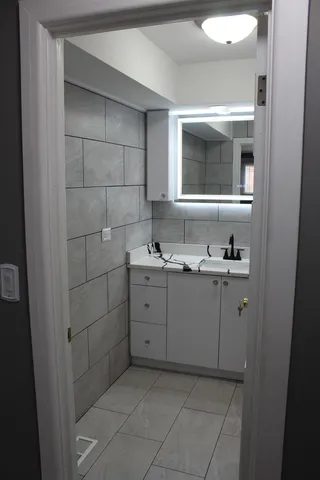 $299,900 | 551 West 95th Street, Chicago, IL 60628