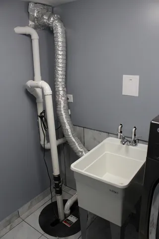 $299,900 | 551 West 95th Street, Chicago, IL 60628