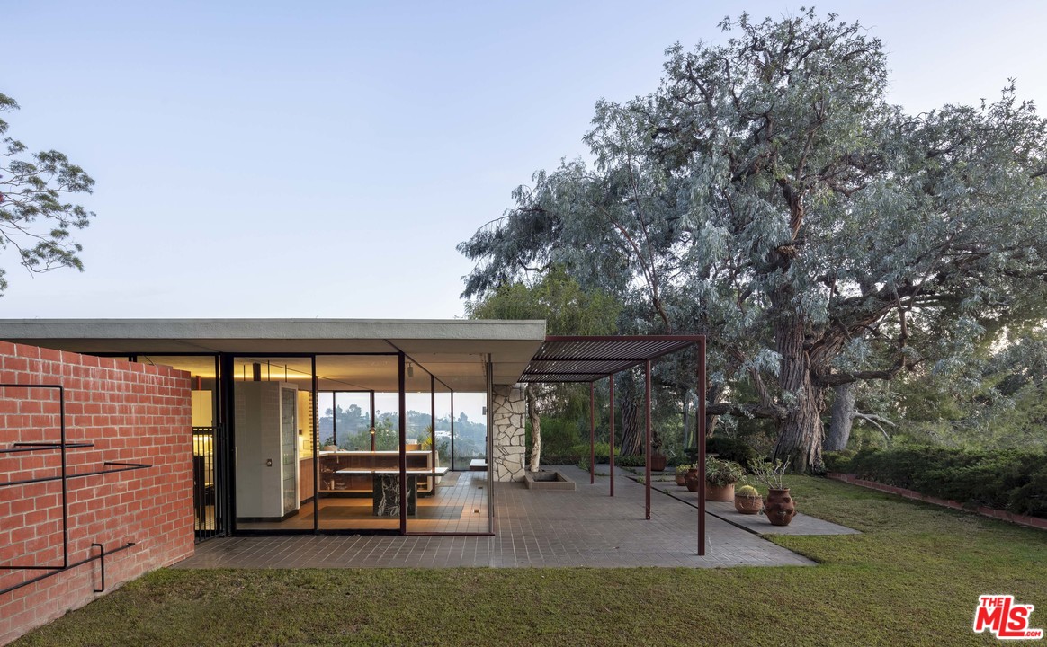 1811 Bel Air Road Los Angeles, CA 90077 - Photo 7 of 8