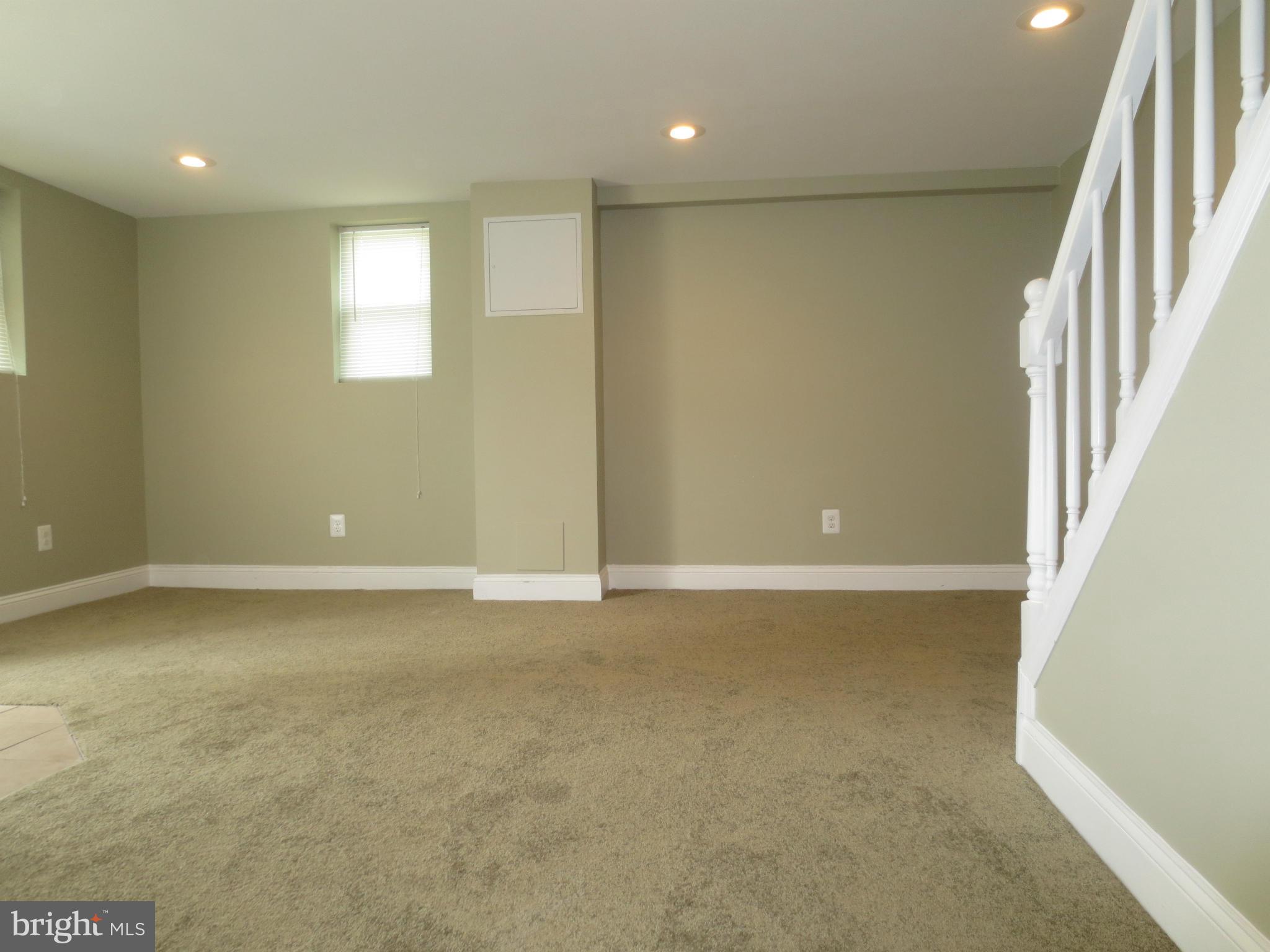 912 Stamford Road Baltimore, MD 21229 - Photo 14 of 28 Basement Family Room