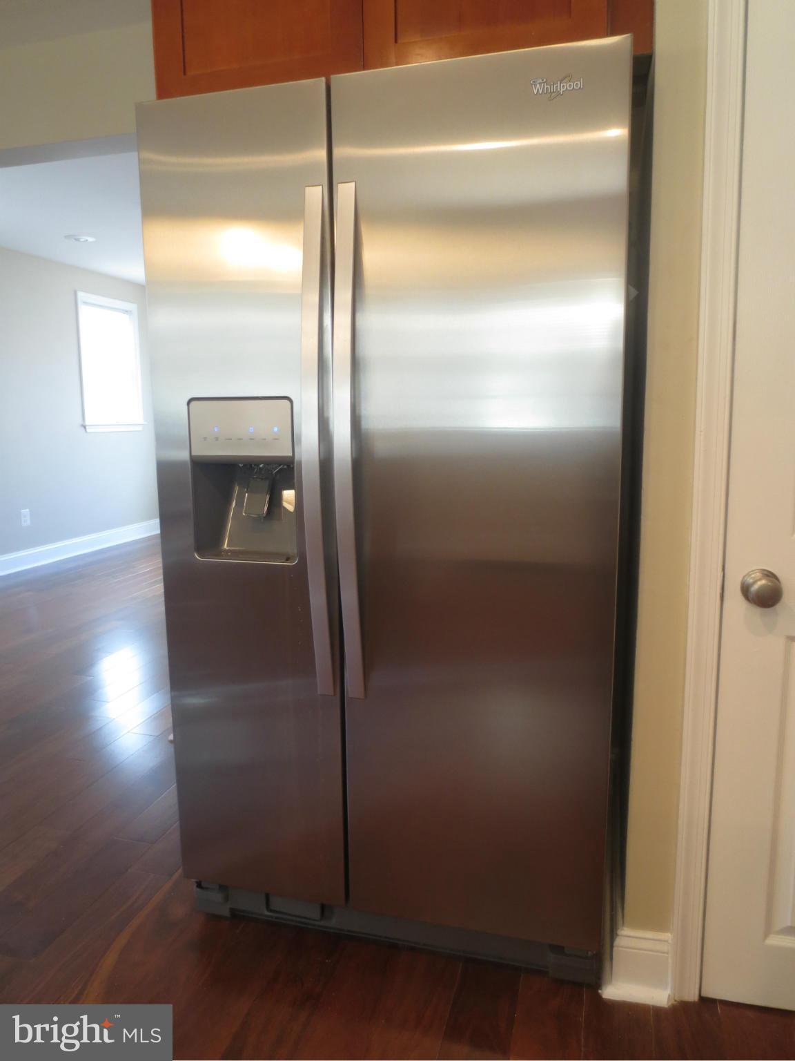 912 Stamford Road Baltimore, MD 21229 - Photo 23 of 28 Kitchen