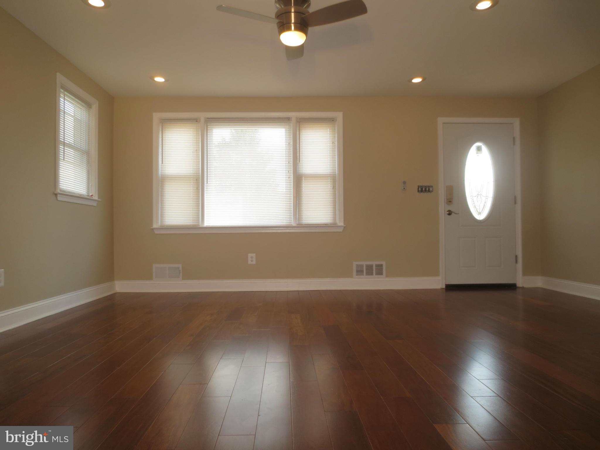 912 Stamford Road Baltimore, MD 21229 - Photo 6 of 28 New Hardwood Floor