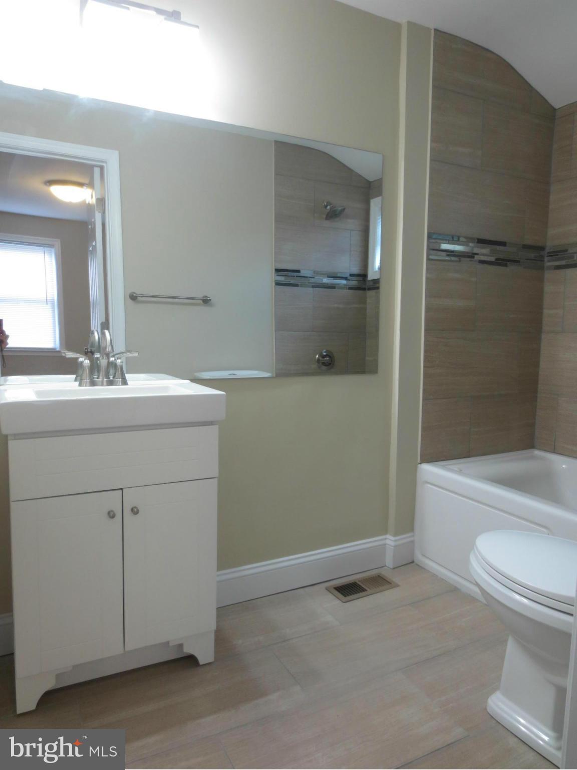 912 Stamford Road Baltimore, MD 21229 - Photo 8 of 28 All new Bath