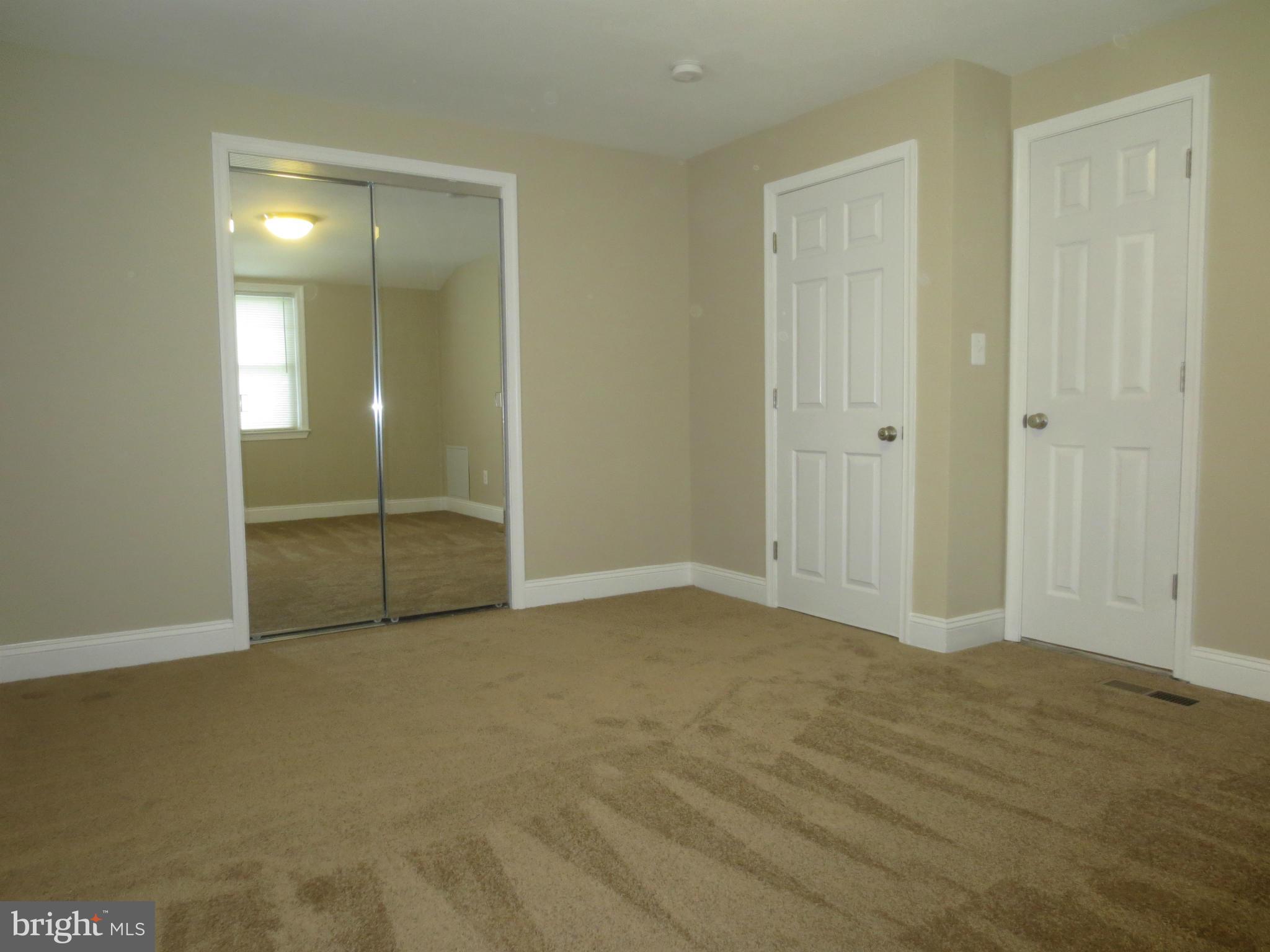 912 Stamford Road Baltimore, MD 21229 - Photo 10 of 28 Bedroom (Master)