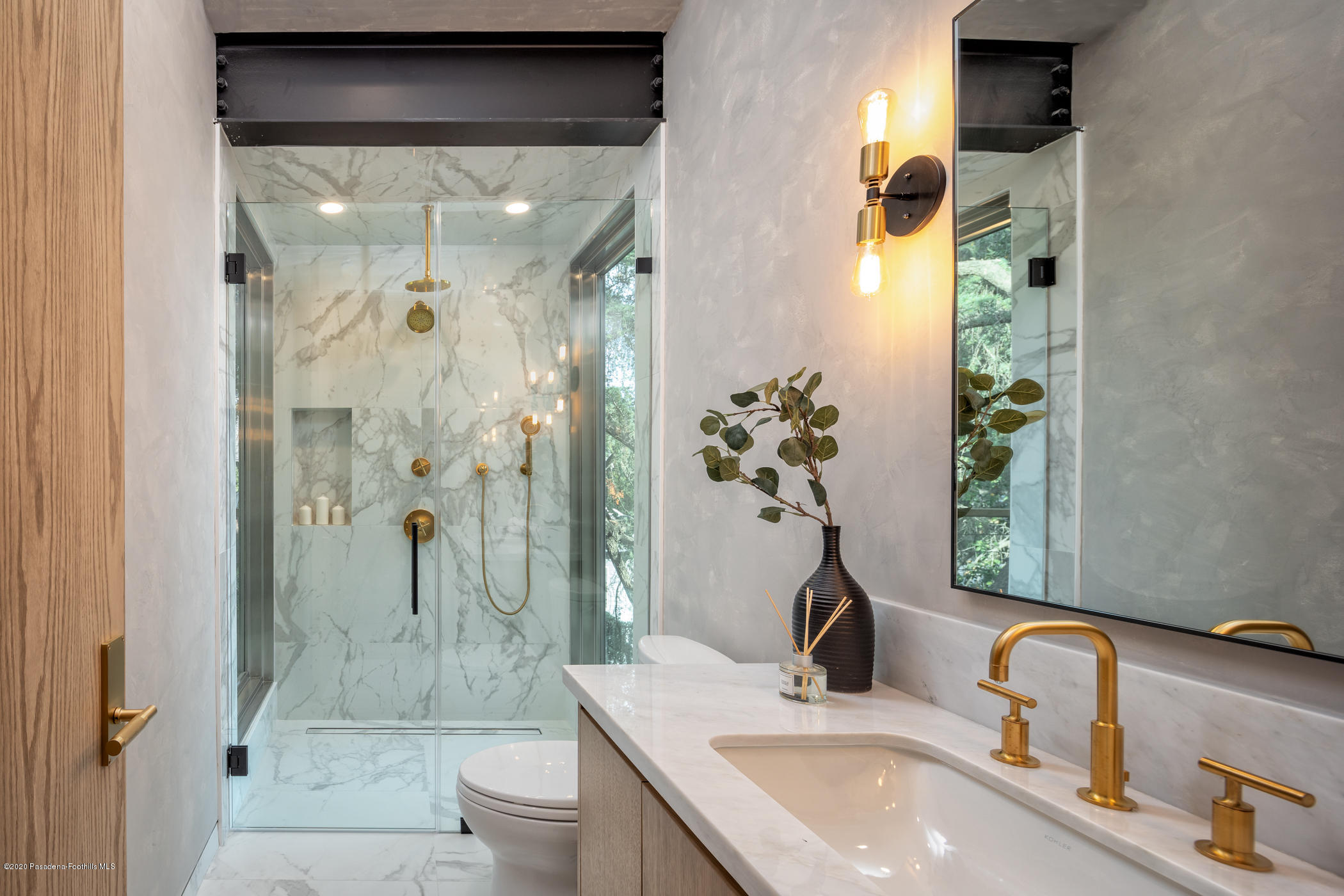 1105 Buena Vista Street South Pasadena, CA 91030 - Photo 17 of 29 Upstairs Bath