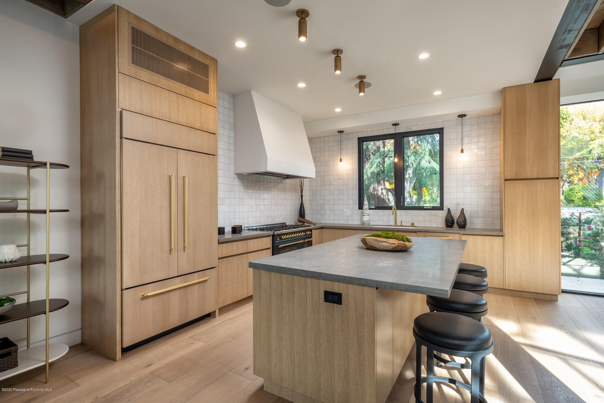 1105 Buena Vista Street South Pasadena, CA 91030 - Photo 7 of 29 Built-in Appliances