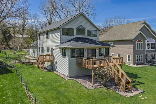 $1,100,000 | W11296 Red Cedar Drive, Lodi, WI 53555