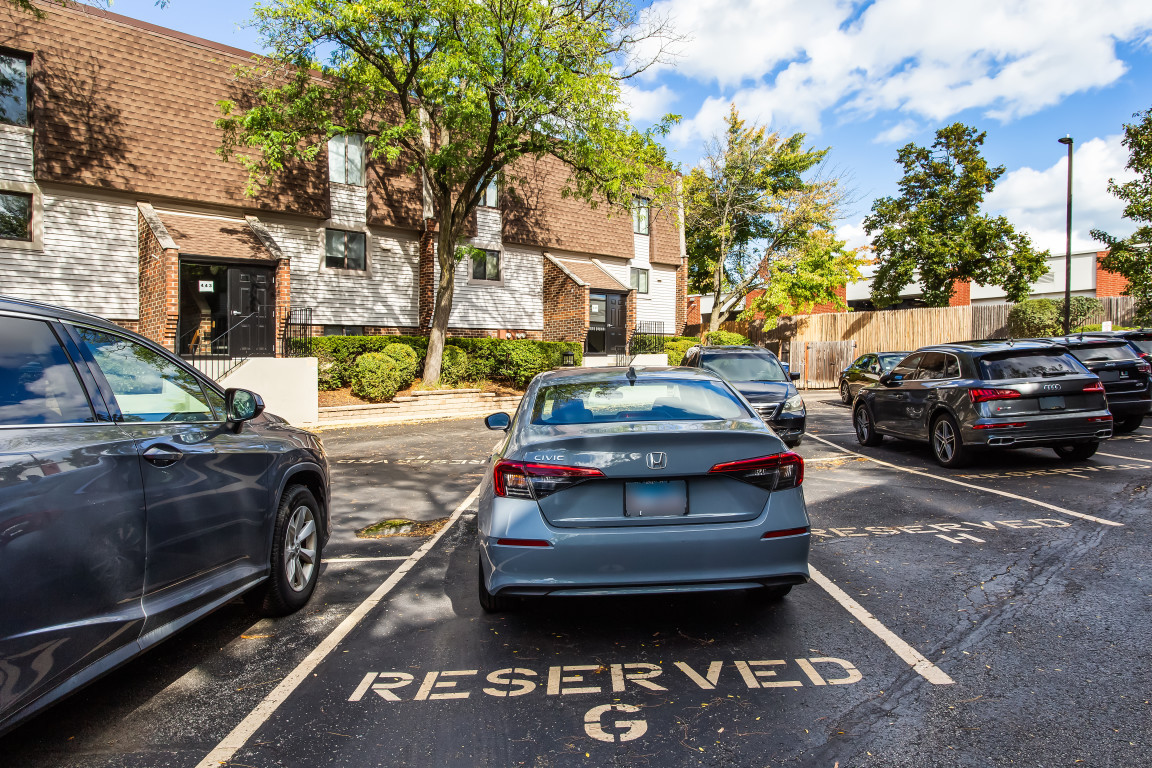 435 Elm Street, Unit 4G Deerfield, IL 60015 - Photo 28 of 29