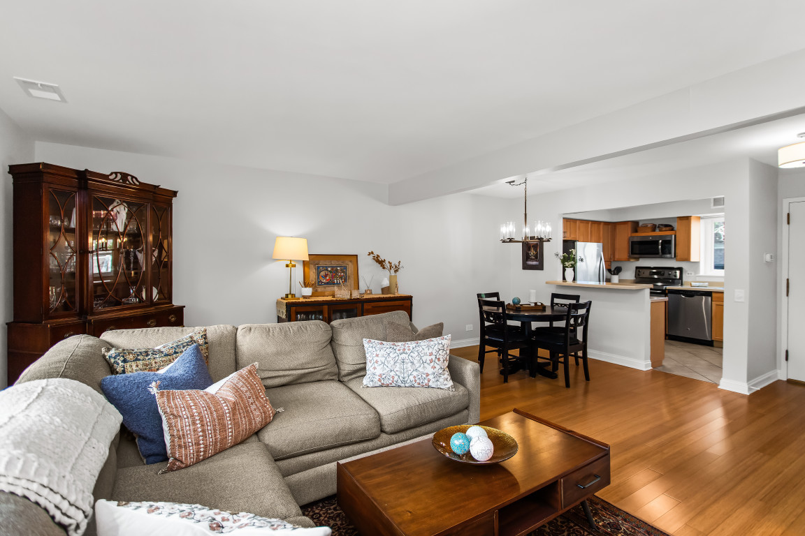 435 Elm Street, Unit 4G Deerfield, IL 60015 - Photo 5 of 29