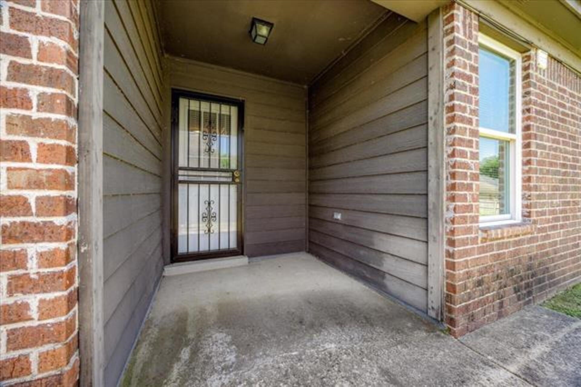 5569 Falling Bark Drive Memphis, TN 38134 - Photo 30 of 31 a view of entryway