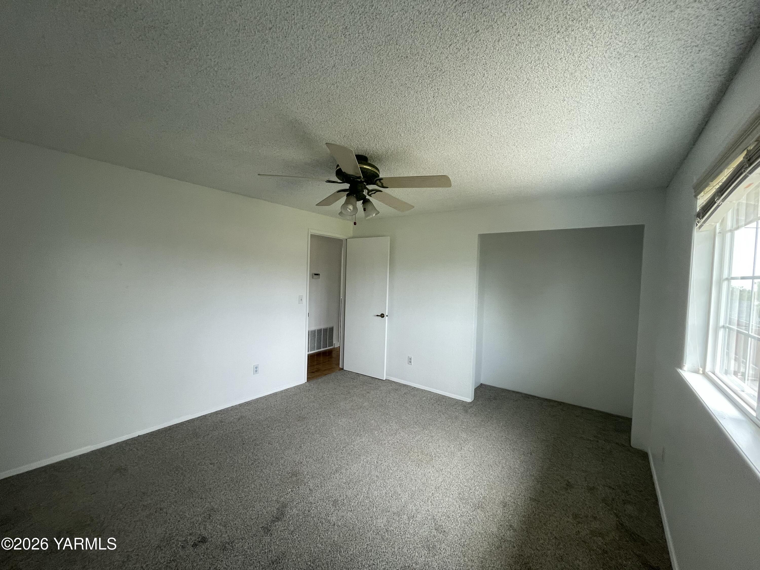 1602 Stein Road Yakima, WA 98908 - Photo 11 of 22 IMG_5171