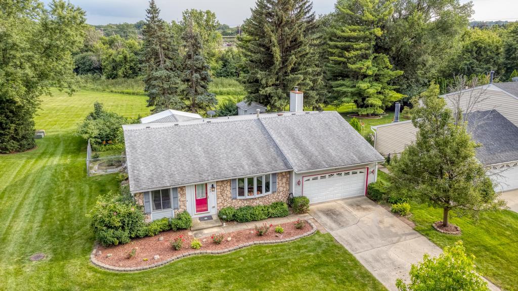 457 Fall Circle Roselle, IL 60172 - Photo 1 of 37 an aerial view of a house
