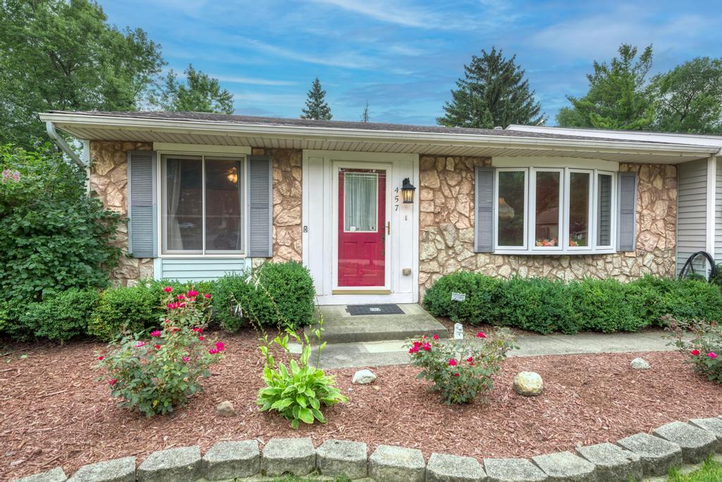457 Fall Circle Roselle, IL 60172 - Photo 5 of 37
