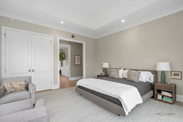 $2,450,000 | 355 Hickory Court, Lake Forest, IL 60045