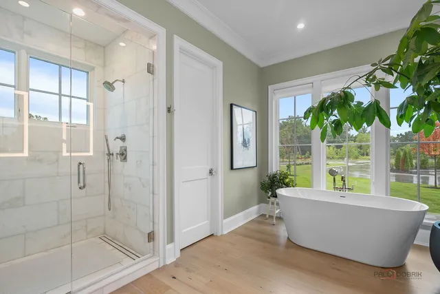 $2,450,000 | 355 Hickory Court, Lake Forest, IL 60045