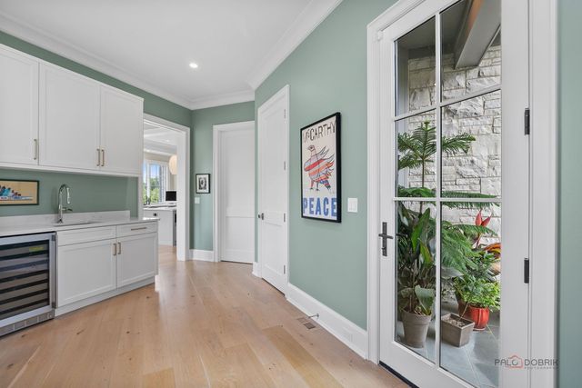 $2,450,000 | 355 Hickory Court, Lake Forest, IL 60045