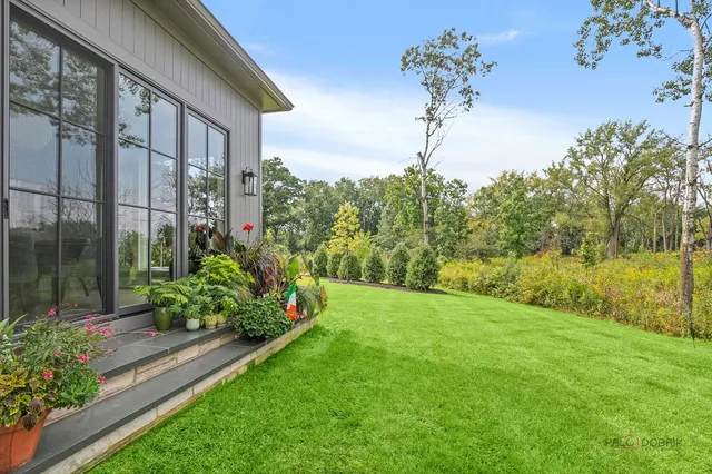 $2,450,000 | 355 Hickory Court, Lake Forest, IL 60045