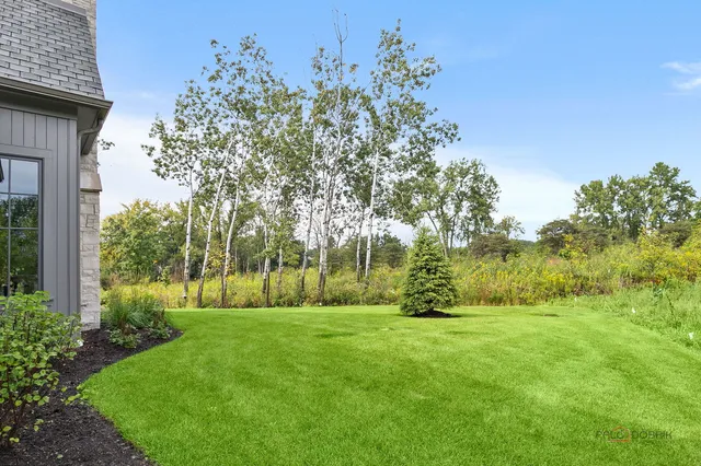 $2,450,000 | 355 Hickory Court, Lake Forest, IL 60045