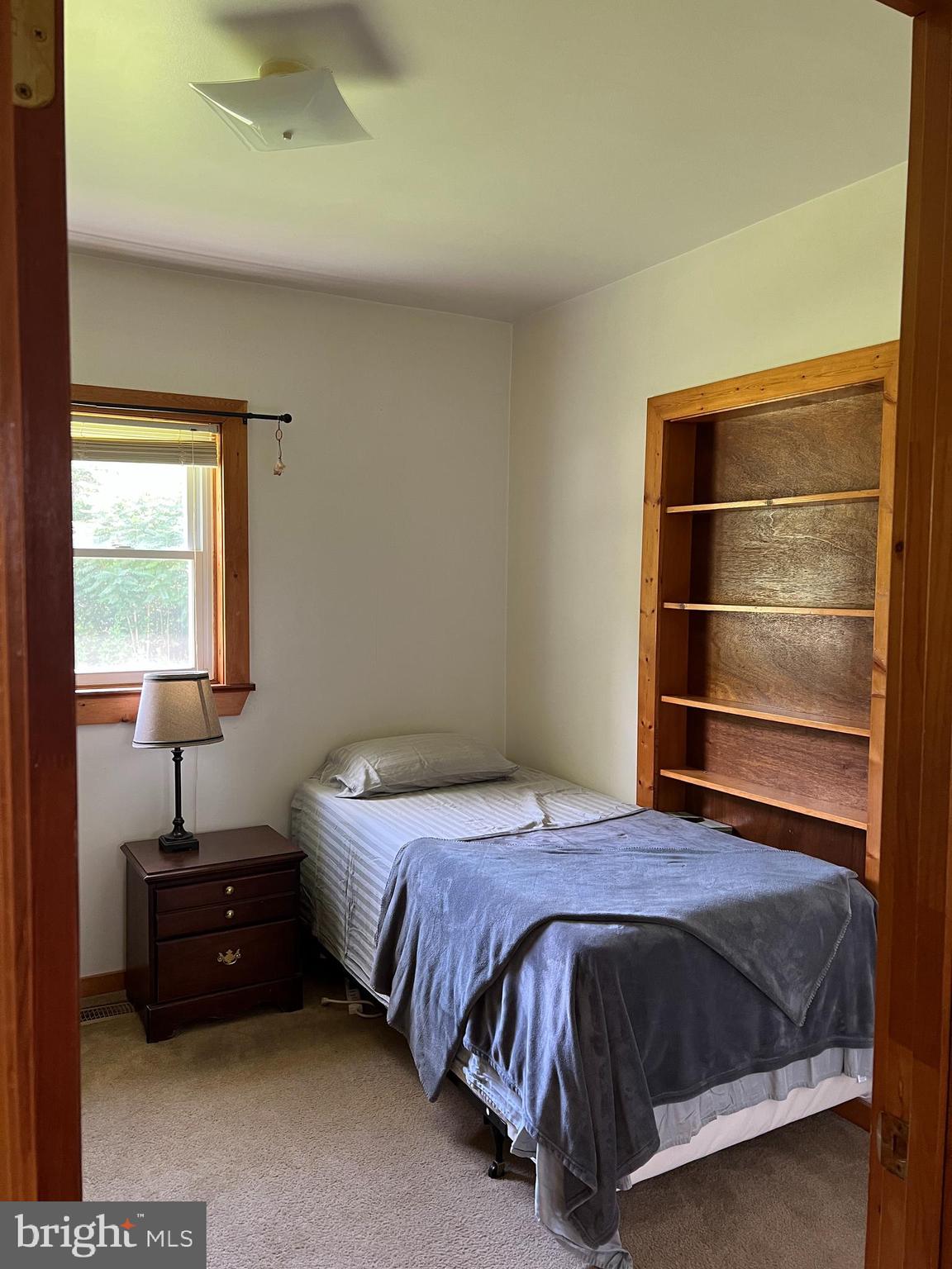 14070 Ridge Road King George, VA 22485 - Photo 11 of 24 Middle bedroom