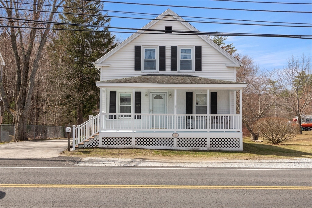 35 Lafayette Road Salisbury, MA 01952 - Photo 35 of 40 a view of a house with a small garden