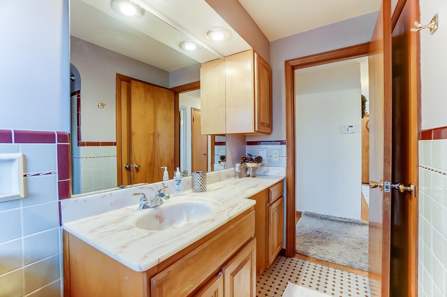 2711 Banning Road Cincinnati, OH 45239 - Photo 28 of 50 Gallery Image 28
