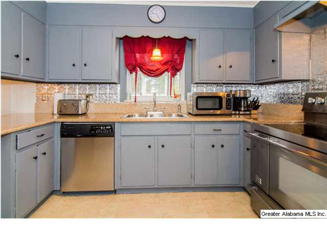 2328 Bluff Road Hoover, AL 35226 - Photo 9 of 30