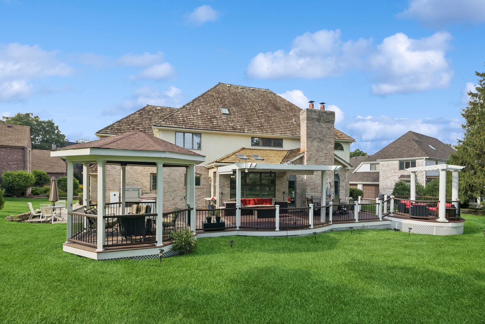 8120 Woodside Lane Burr Ridge, IL 60527 - Photo 20 of 24 a view of outdoor space yard and patio