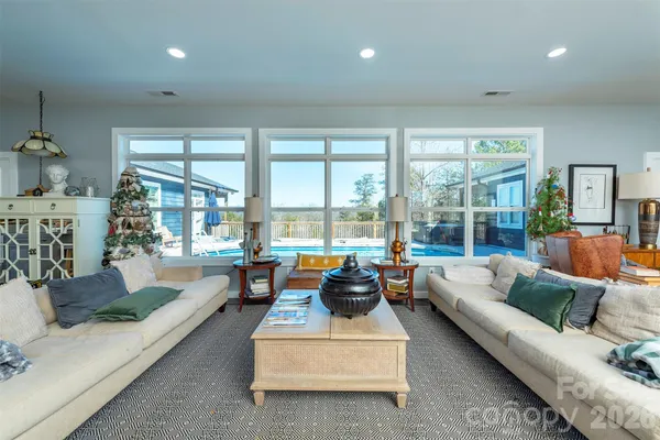 $639,000 | 622 Rutherford Drive, Nebo, NC 28761