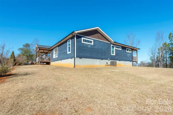 $639,000 | 622 Rutherford Drive, Nebo, NC 28761