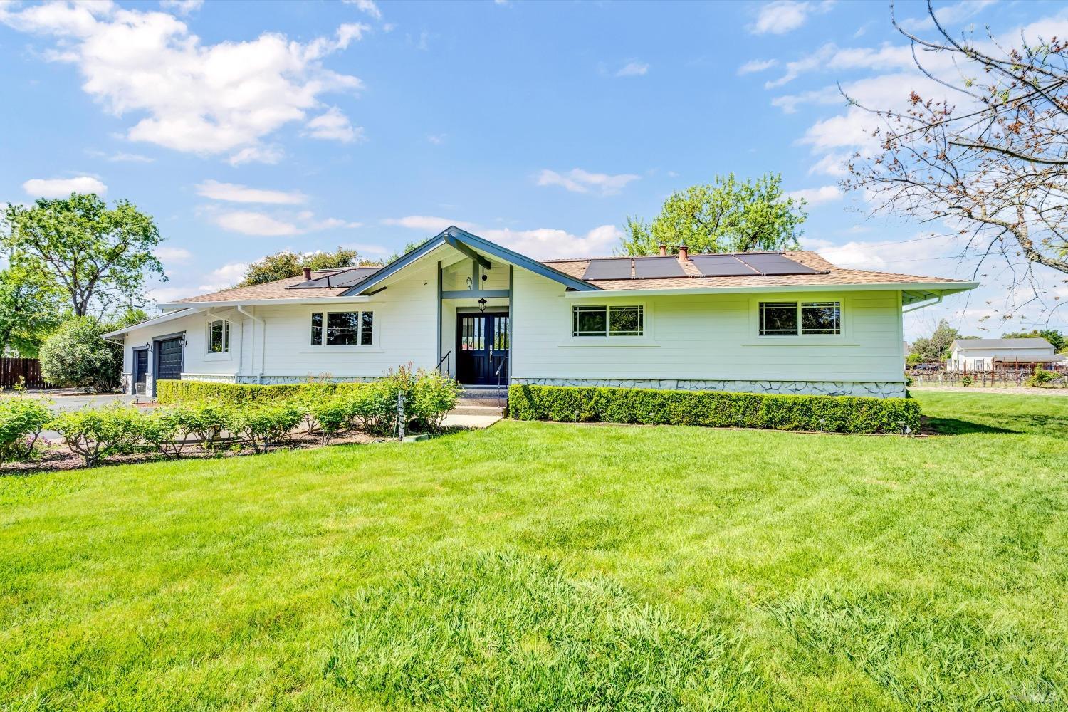 1790 McKinley Road Napa, CA 94558 - Photo 3 of 41