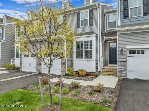 $800,000 | 314 Auburn Terrace, Manalapan, NJ 07726