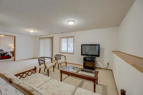 $339,900 | 5170 Upper 141st Street West, Apple Valley, MN 55124