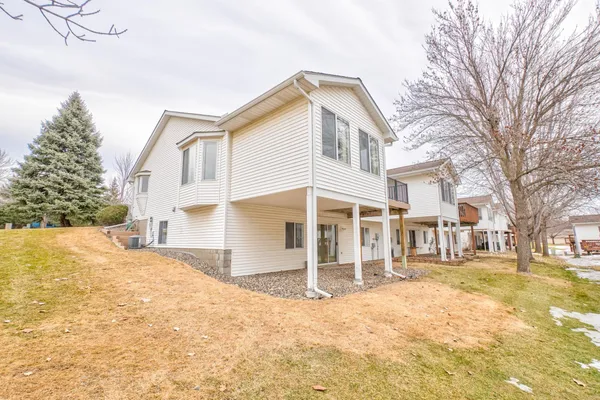 $339,900 | 5170 Upper 141st Street West, Apple Valley, MN 55124