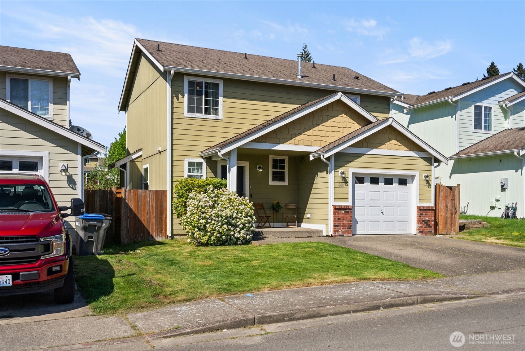 648 Rivenhurst Street Bremerton, WA 98310 - Photo 3 of 27