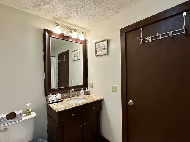 $2,400 | 44 Beatrice Avenue, Unit 2, Warwick, RI 02889