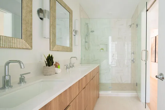 $4,150 | 122 West Drive, Excelsior, MN 55331