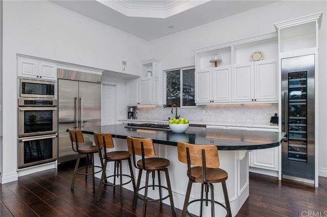 $3,000,000 | 3304 North Poinsettia Avenue, Manhattan Beach, CA 90266