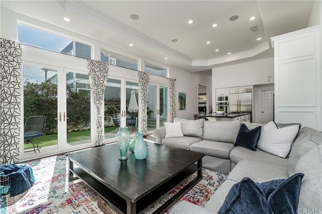 $3,000,000 | 3304 North Poinsettia Avenue, Manhattan Beach, CA 90266