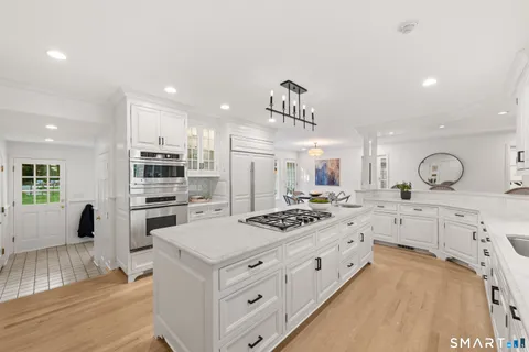 $2,300,000 | 18 Silver Brook Road, Westport, CT 06880
