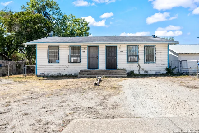 $975 | 1115 Cullin Avenue, San Antonio, TX 78221